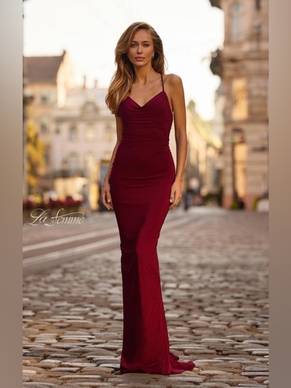La Femme Burgundy Ruched Open Back Gown Size 6 Formal Prom Dress NWOT $338
